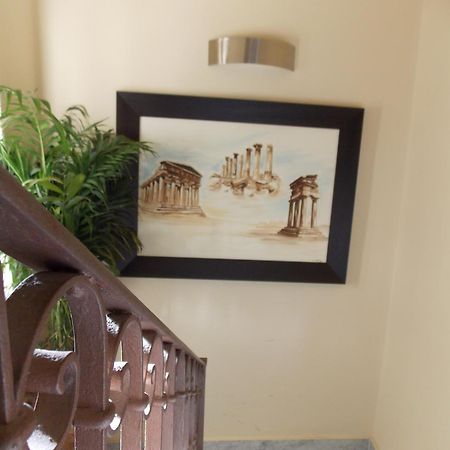 Beatus Suites And Rooms B&B Canicatti Bagian luar foto