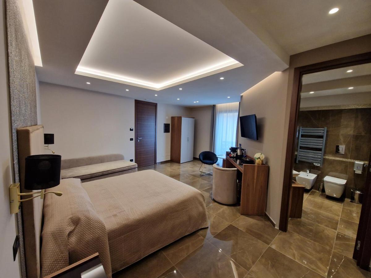 Beatus Suites And Rooms B&B Canicatti Bagian luar foto