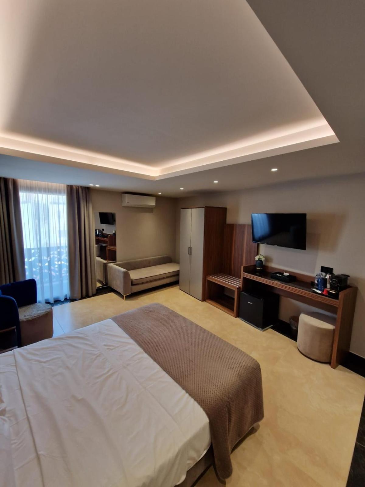 Beatus Suites And Rooms B&B Canicatti Bagian luar foto