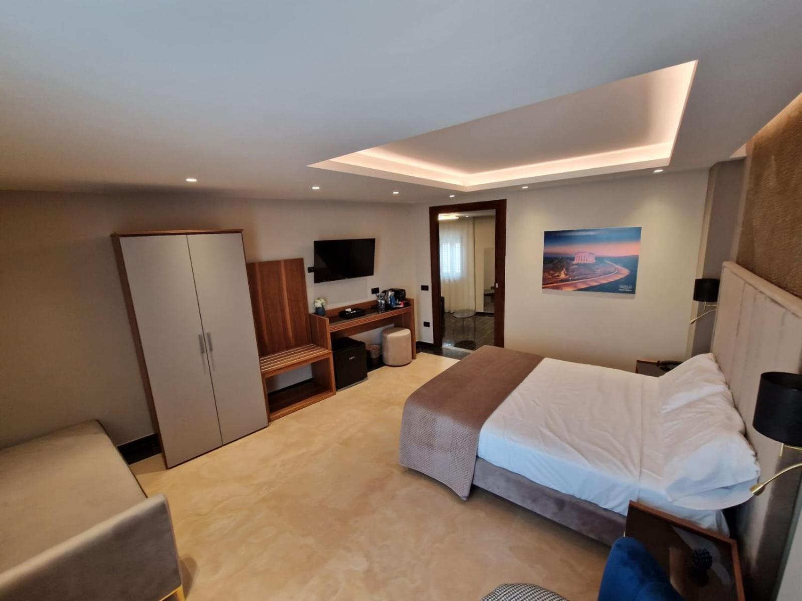 Beatus Suites And Rooms B&B Canicatti Bagian luar foto