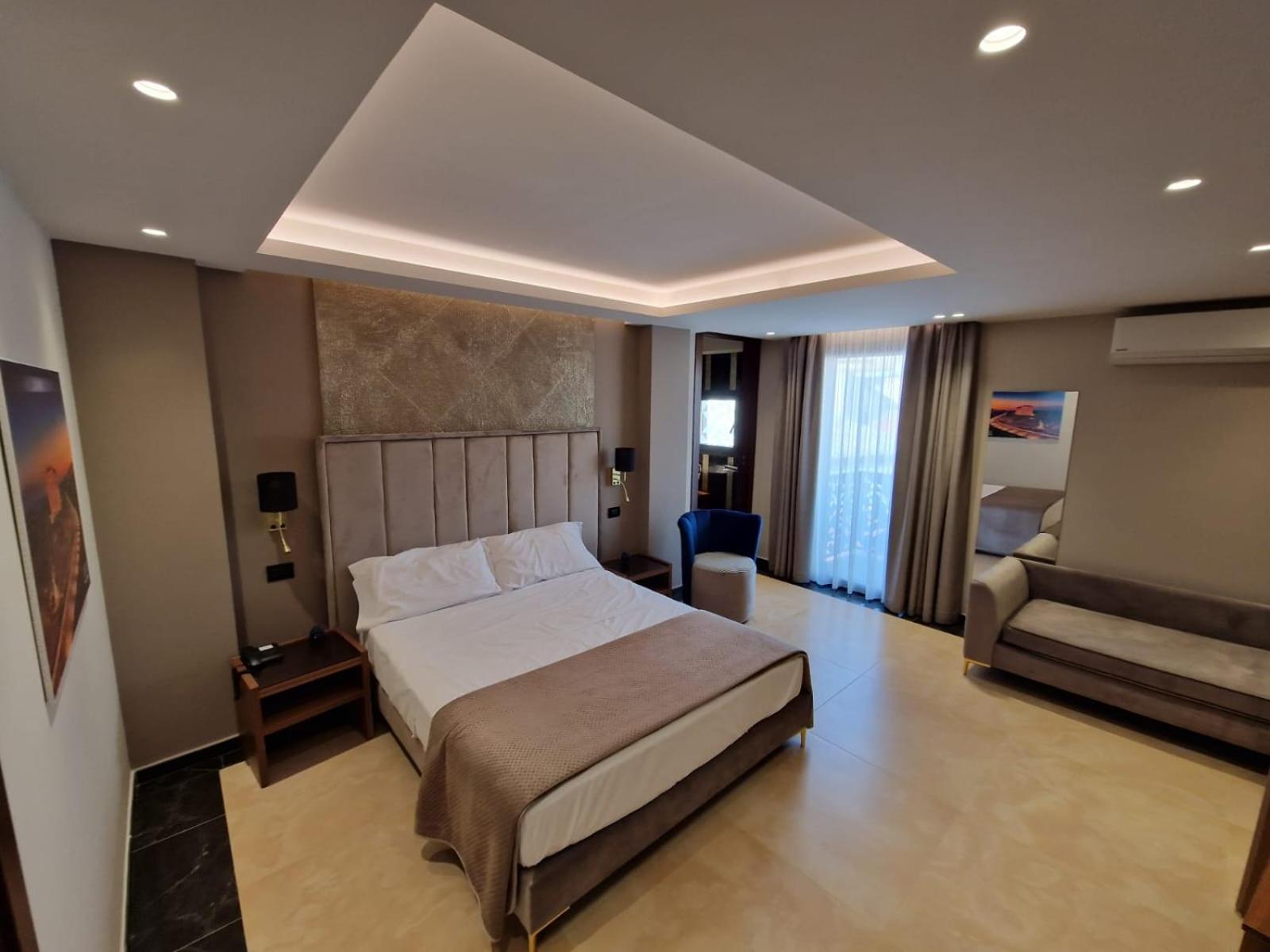 Beatus Suites And Rooms B&B Canicatti Bagian luar foto