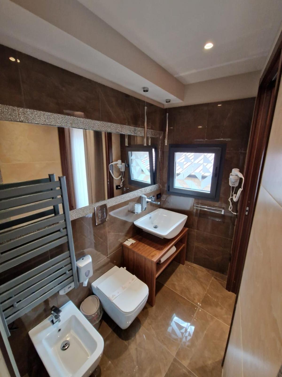 Beatus Suites And Rooms B&B Canicatti Bagian luar foto