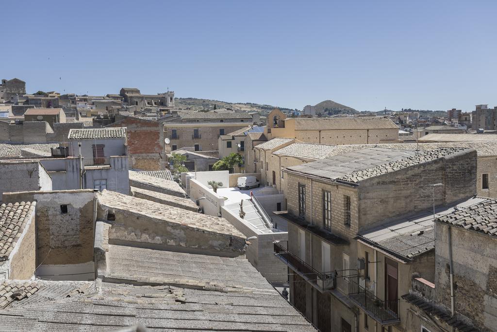 Beatus Suites And Rooms B&B Canicatti Bagian luar foto
