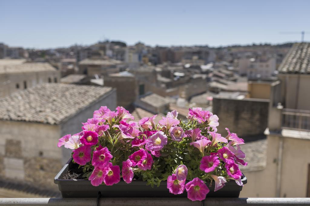 Beatus Suites And Rooms B&B Canicatti Bagian luar foto