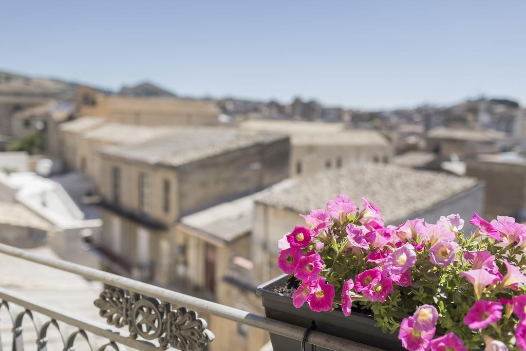 Beatus Suites And Rooms B&B Canicatti Bagian luar foto