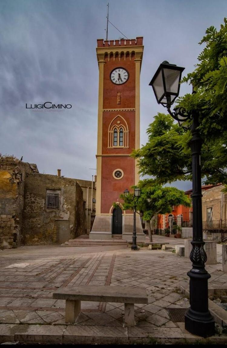 Beatus Suites And Rooms B&B Canicatti Bagian luar foto